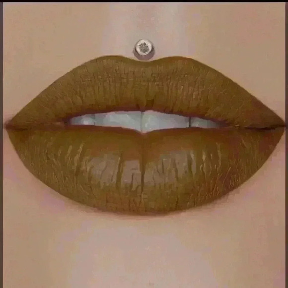 NIB Jeffree Star Liquid Lipstick (Deep Pockets) - Picture 1 of 2